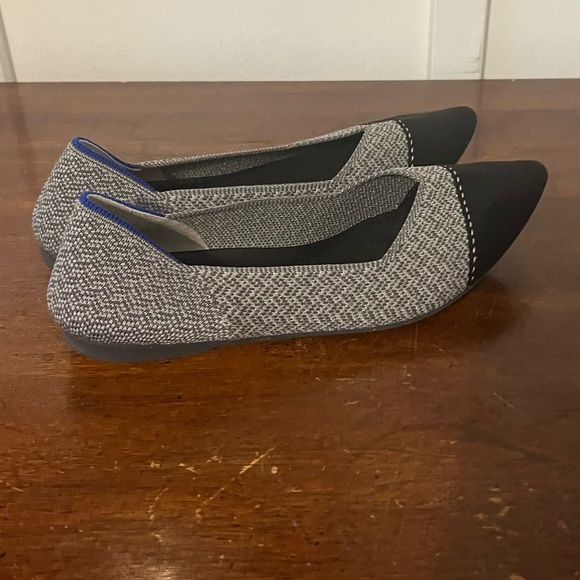 Rothy's Black and Gray Women's Flats size 7 in excellent condition - Picture 3 of 8
